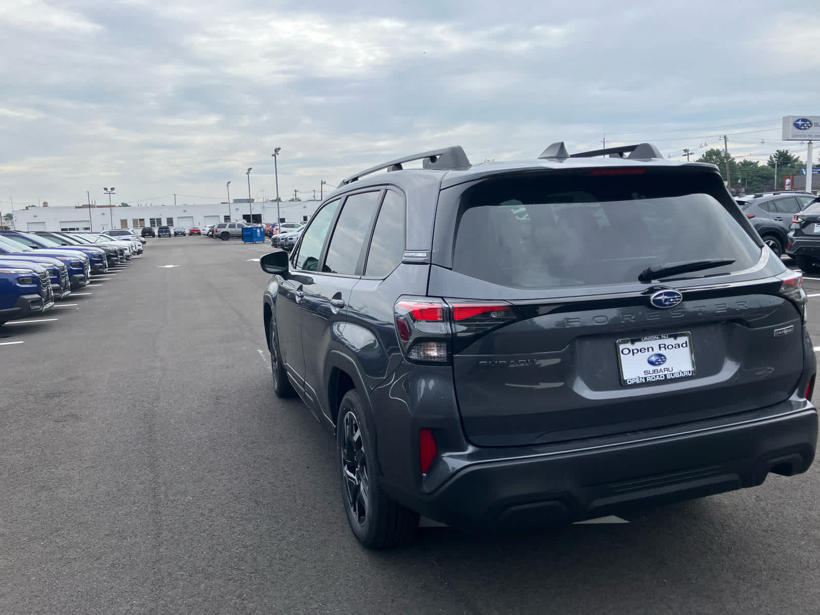 2026 Subaru FORESTER Premium Hybrid