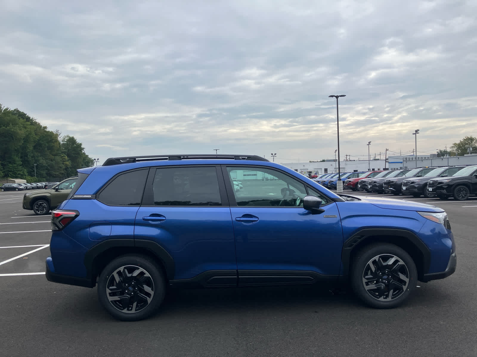 2026 Subaru FORESTER Premium Hybrid