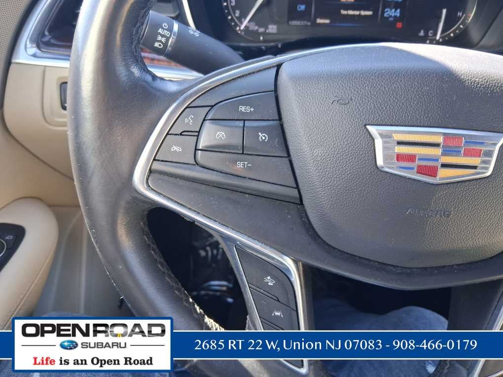 2018 Cadillac XT5 Luxury AWD