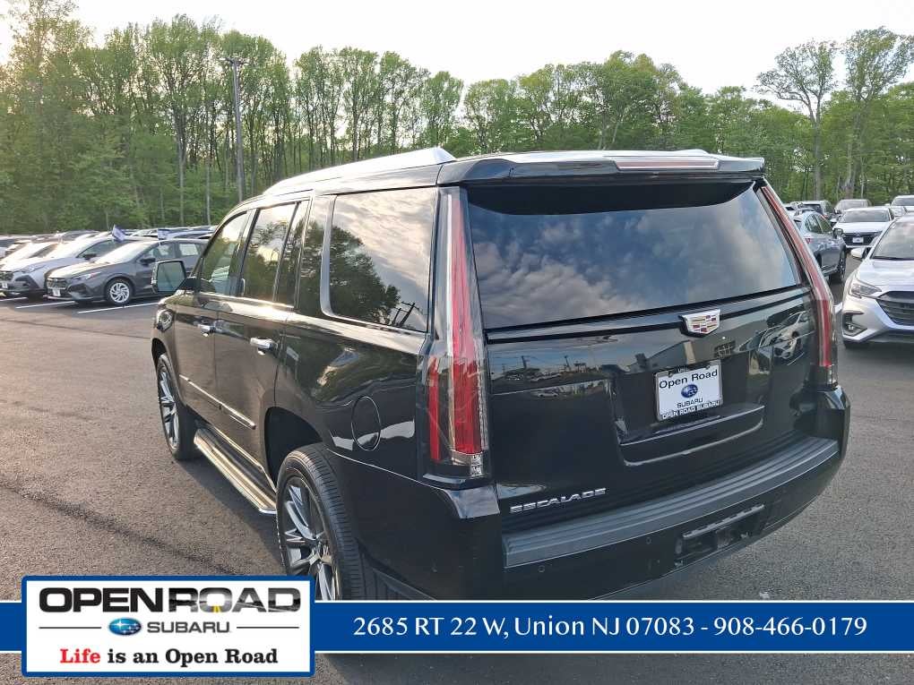 2020 Cadillac Escalade Luxury