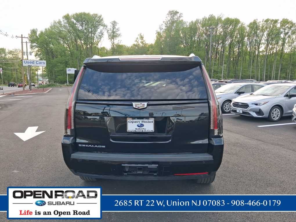 2020 Cadillac Escalade Luxury