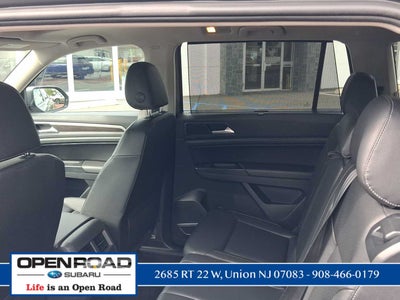 2020 Volkswagen Atlas 3.6L V6 SE w/Technology R-Line