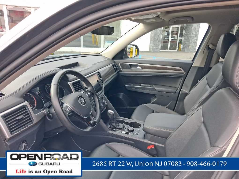 2020 Volkswagen Atlas 3.6L V6 SE w/Technology R-Line