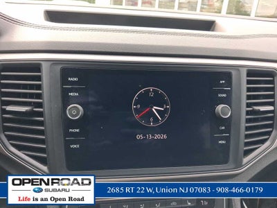 2020 Volkswagen Atlas 3.6L V6 SE w/Technology R-Line