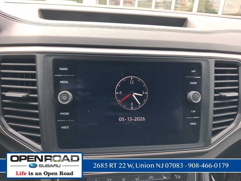 2020 Volkswagen Atlas 3.6L V6 SE w/Technology R-Line