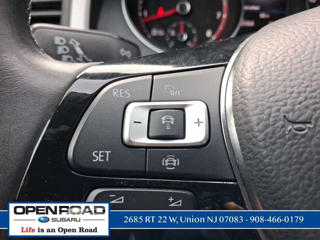 2020 Volkswagen Atlas 3.6L V6 SE w/Technology R-Line