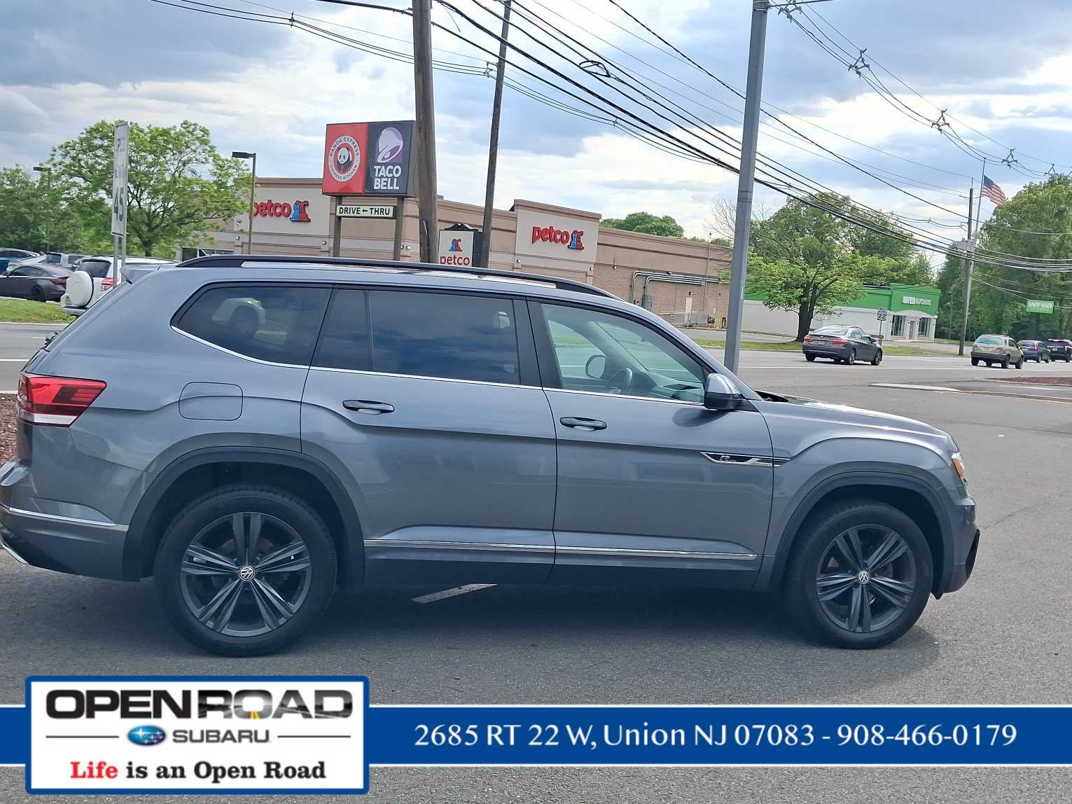 2020 Volkswagen Atlas 3.6L V6 SE w/Technology R-Line