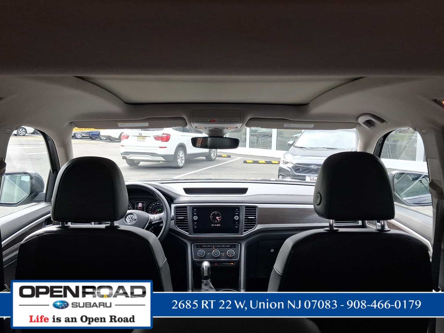 2020 Volkswagen Atlas 3.6L V6 SE w/Technology R-Line
