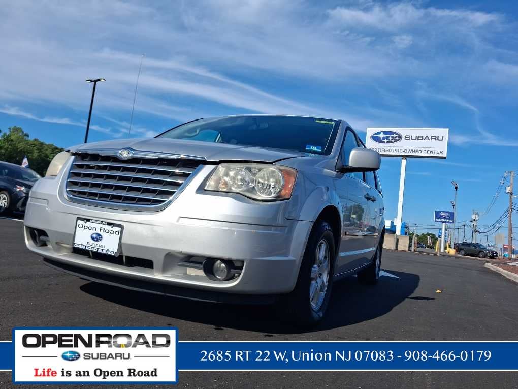 2010 Chrysler Town & Country Touring