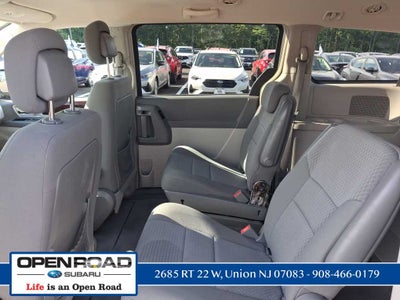 2010 Chrysler Town & Country Touring
