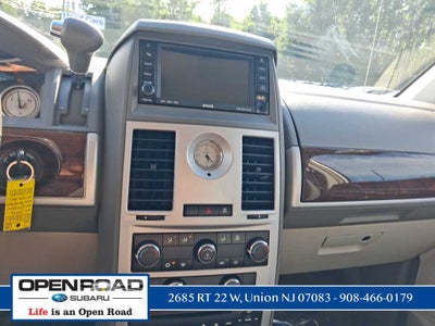 2010 Chrysler Town & Country Touring
