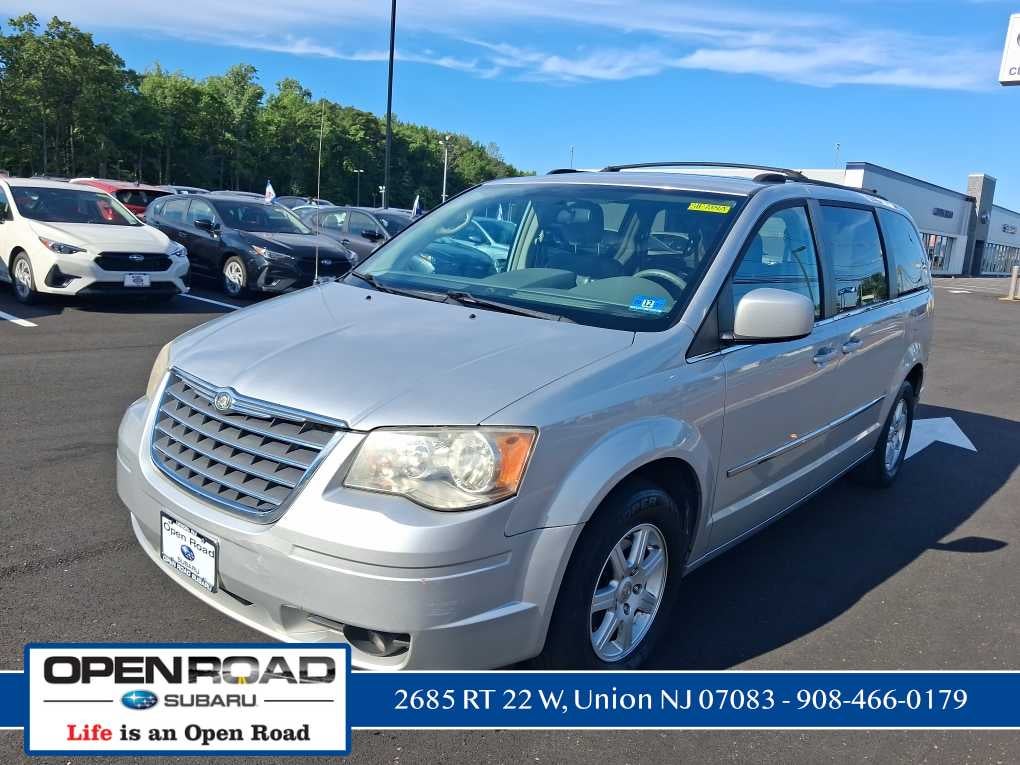 2010 Chrysler Town & Country Touring