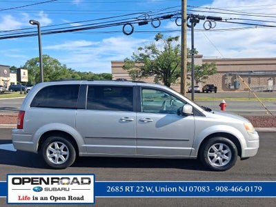 2010 Chrysler Town & Country Touring