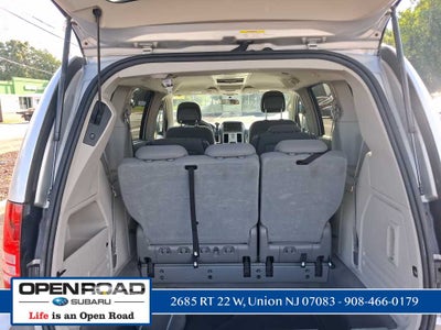 2010 Chrysler Town & Country Touring