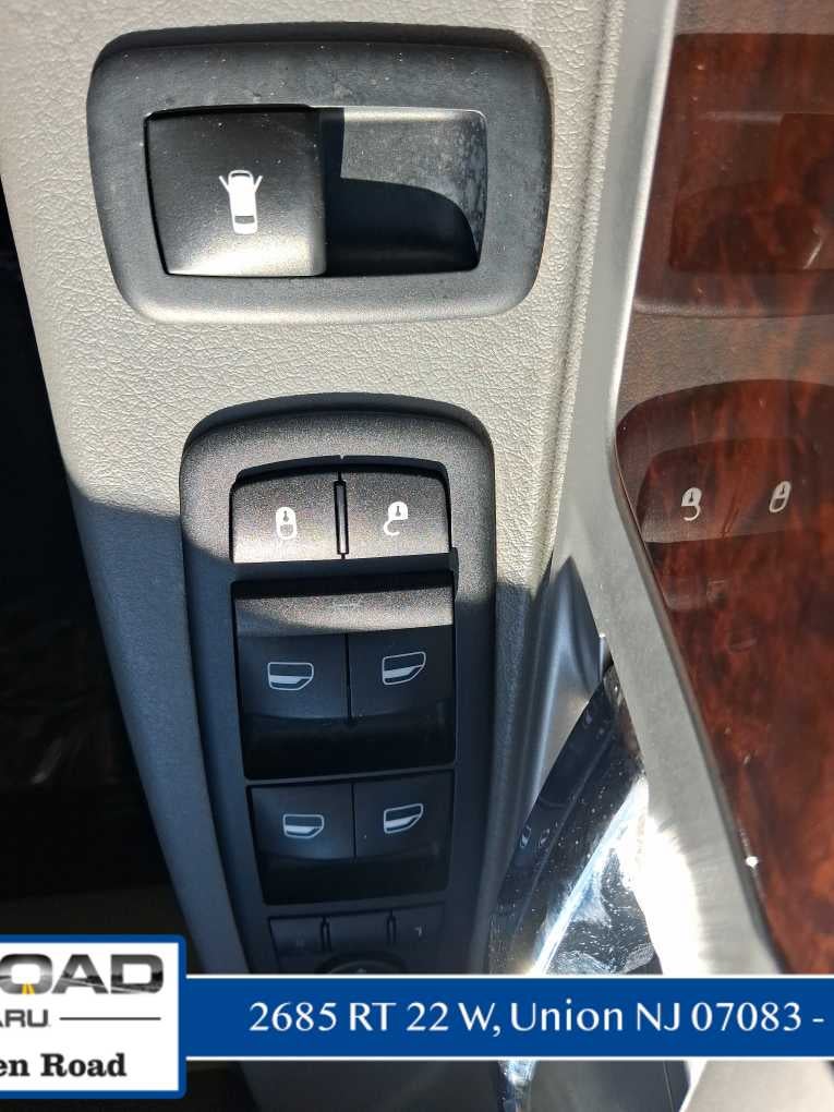 2010 Chrysler Town & Country Touring
