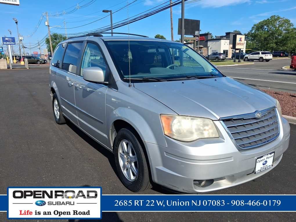 2010 Chrysler Town & Country Touring