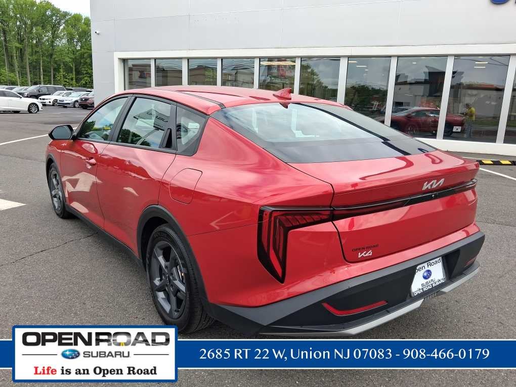2025 Kia K4 LXS
