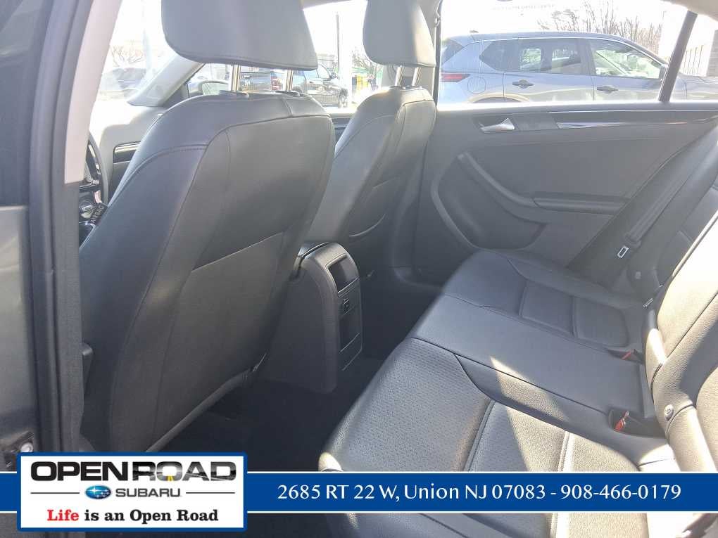 2016 Volkswagen Jetta 1.8T SEL