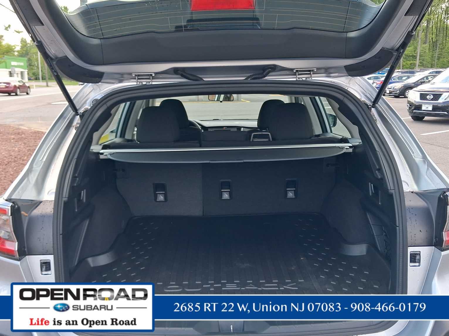 2025 Subaru Outback Base