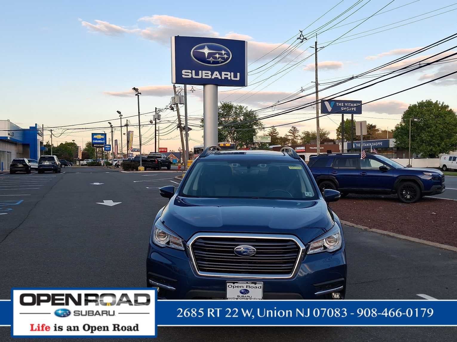 2022 Subaru Ascent Limited 7 Passenger's photo