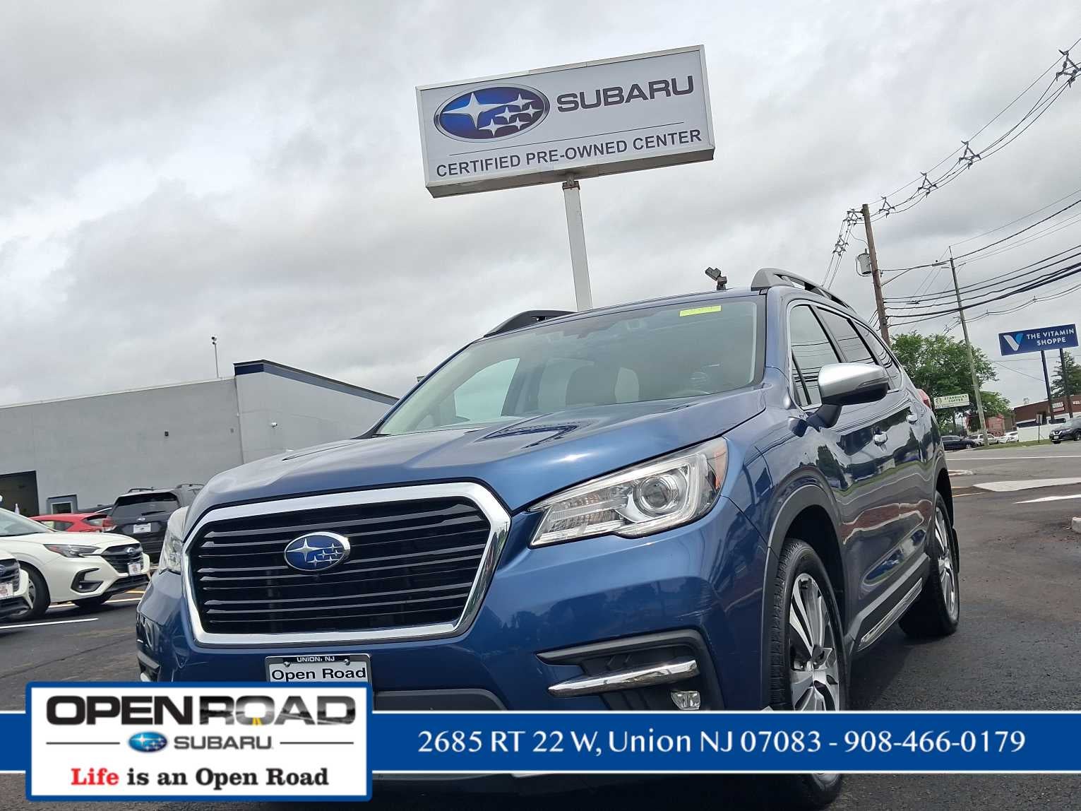 2019 Subaru Ascent Touring's photo