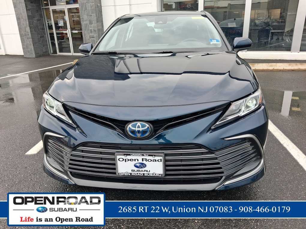 2021 Toyota Camry Hybrid LE