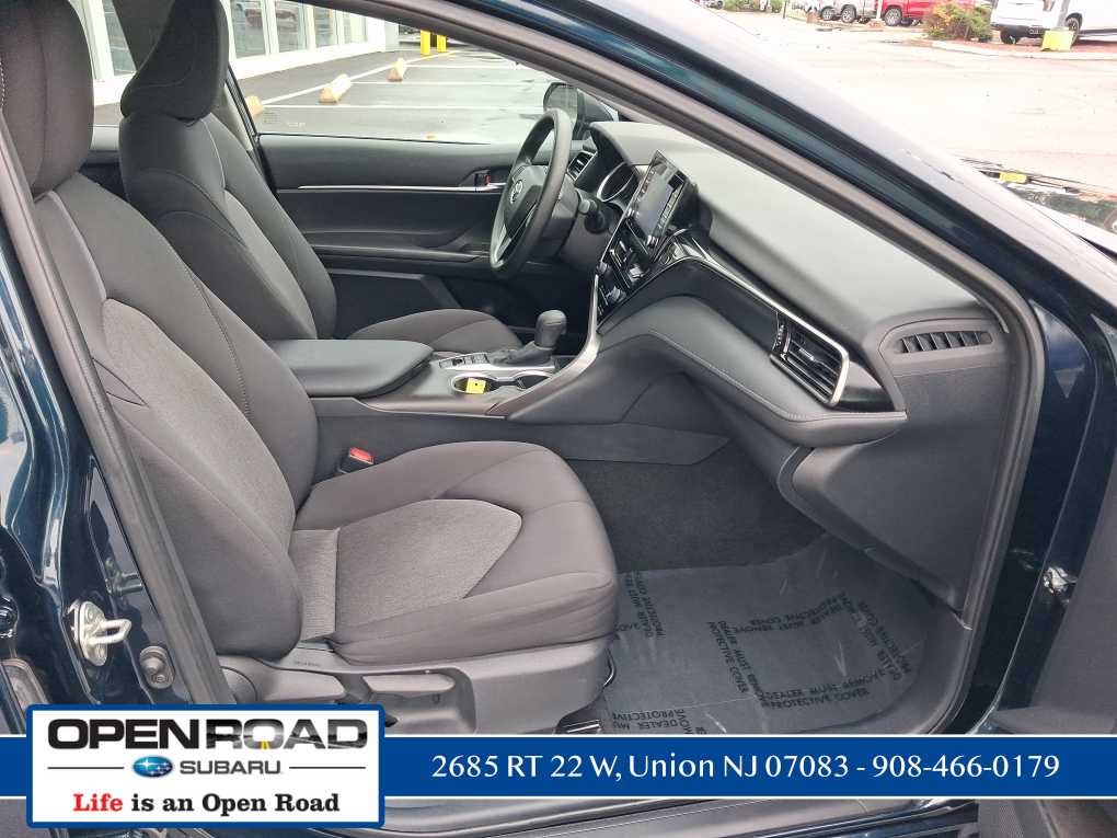 2021 Toyota Camry Hybrid LE