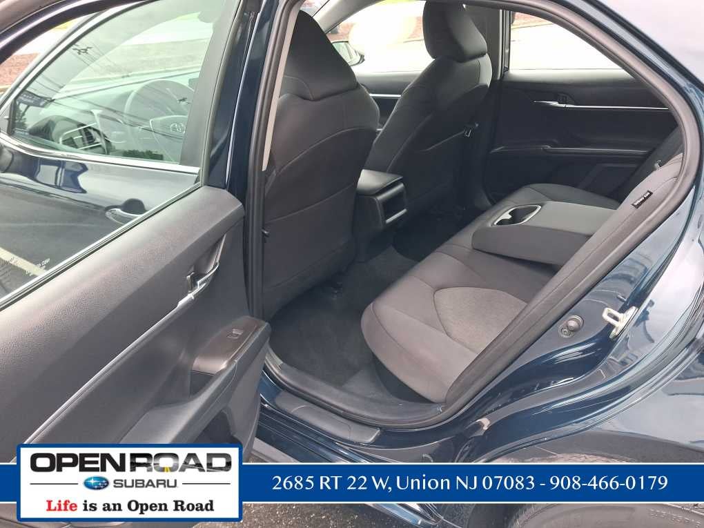 2021 Toyota Camry Hybrid LE