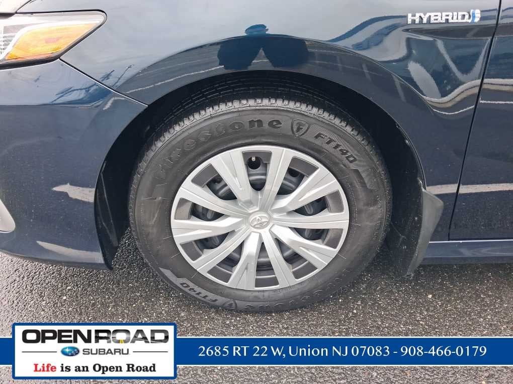2021 Toyota Camry Hybrid LE