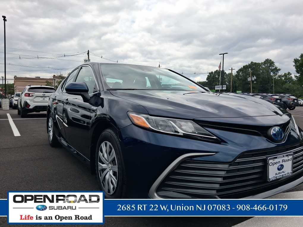 2021 Toyota Camry Hybrid LE