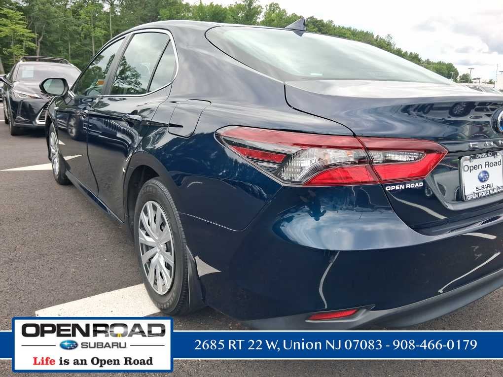 2021 Toyota Camry Hybrid LE