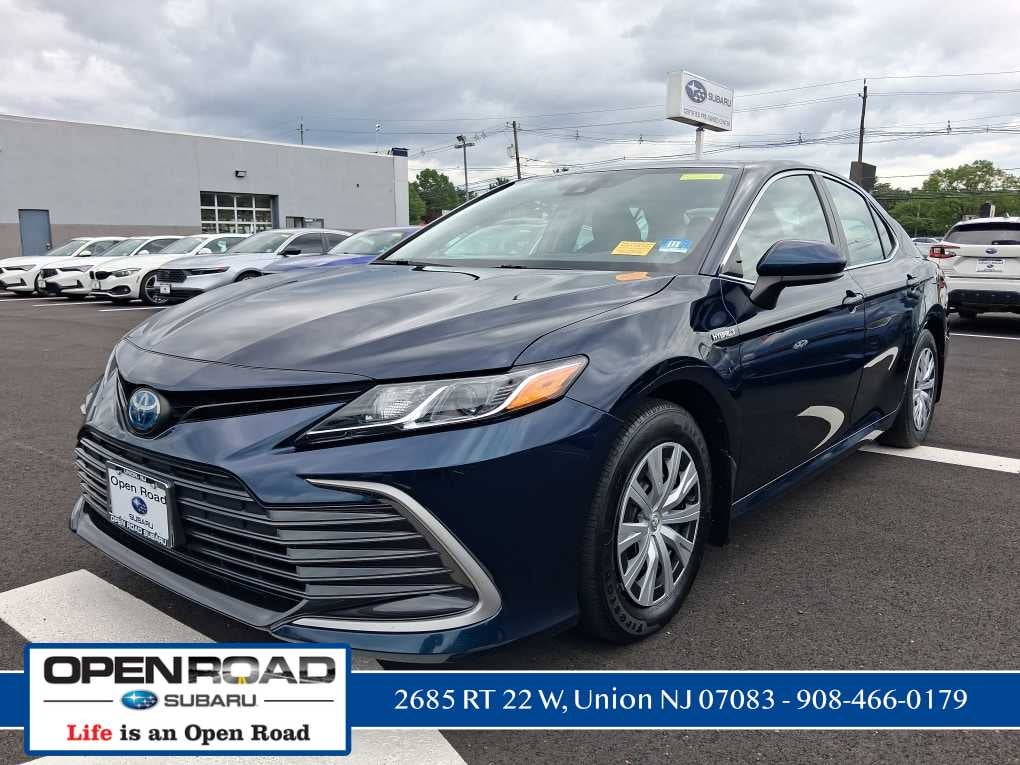 2021 Toyota Camry Hybrid LE