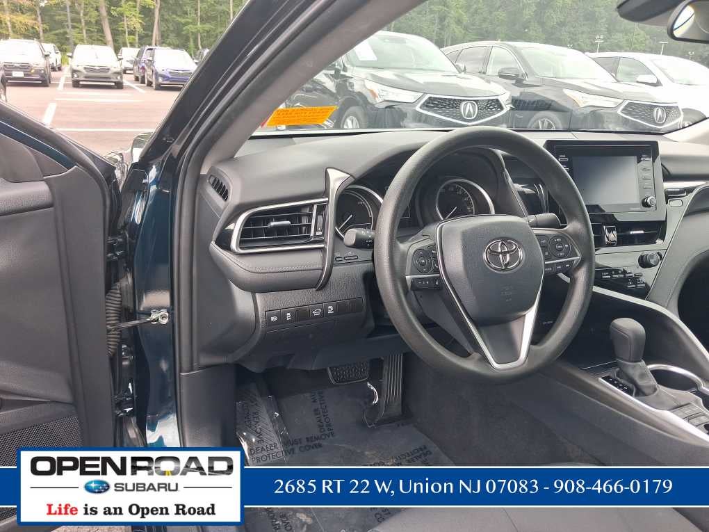 2021 Toyota Camry Hybrid LE