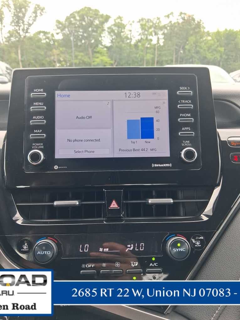2021 Toyota Camry Hybrid LE