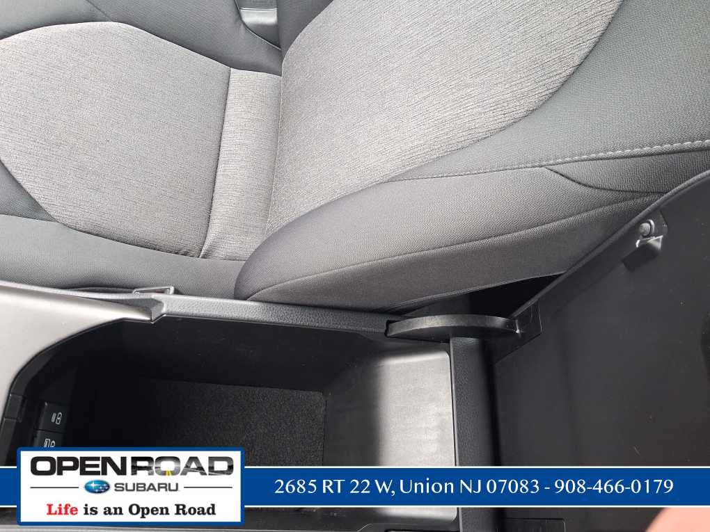 2021 Toyota Camry Hybrid LE