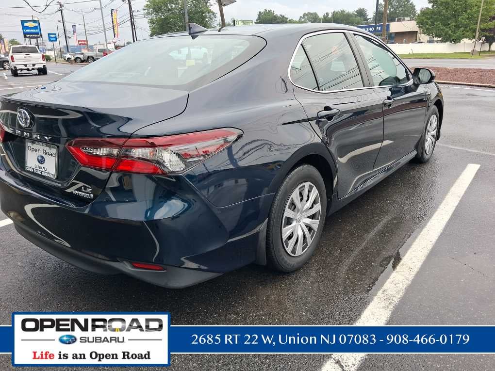 2021 Toyota Camry Hybrid LE