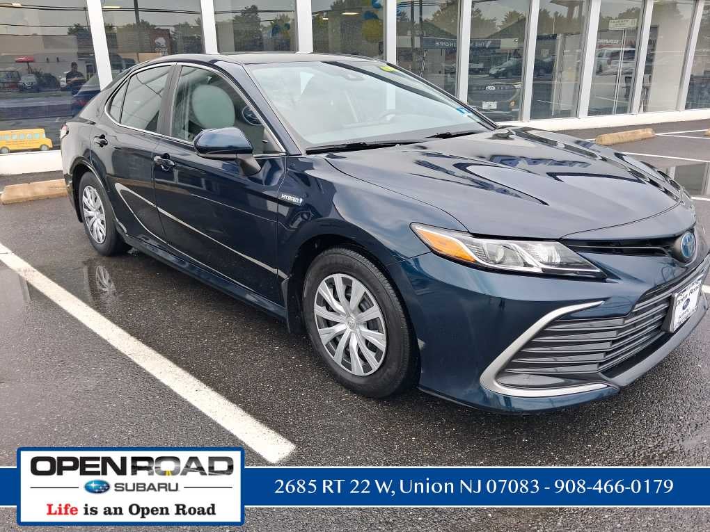 2021 Toyota Camry Hybrid LE