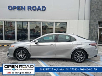 2023 Toyota Camry Hybrid XLE