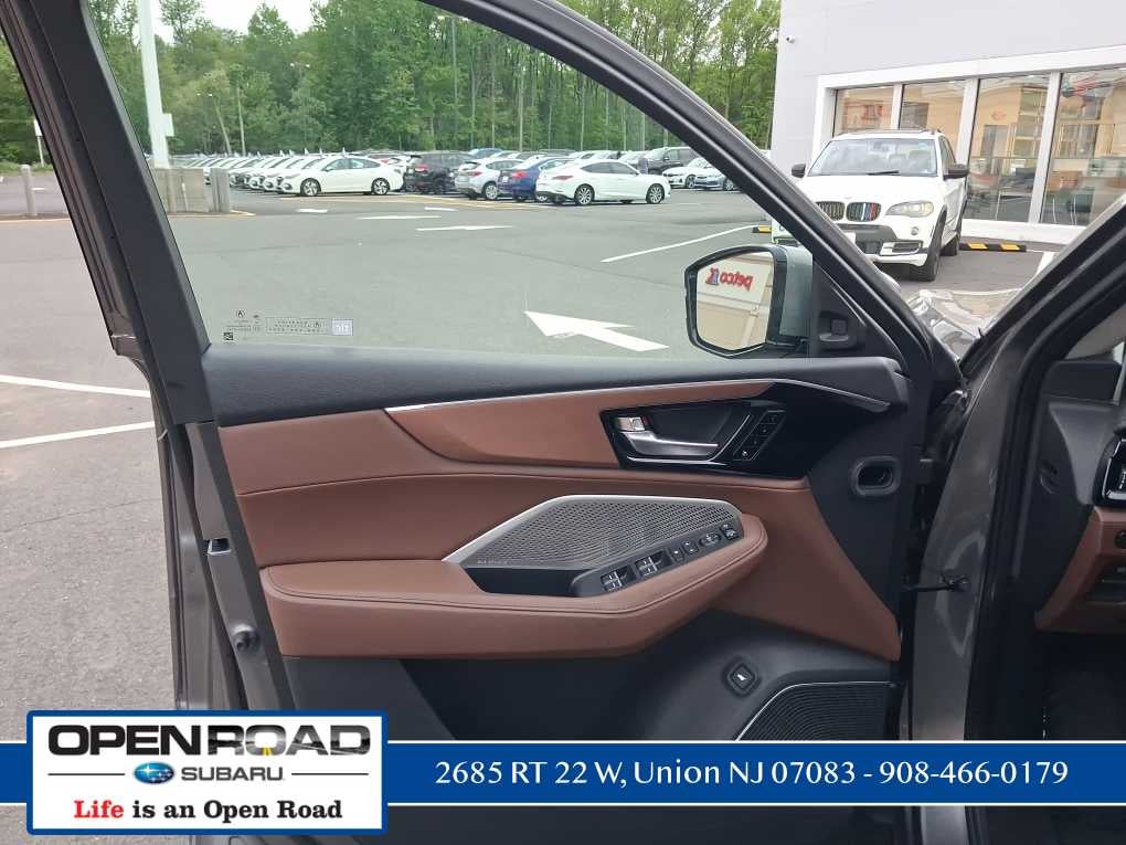 2023 Acura MDX w/Technology Package