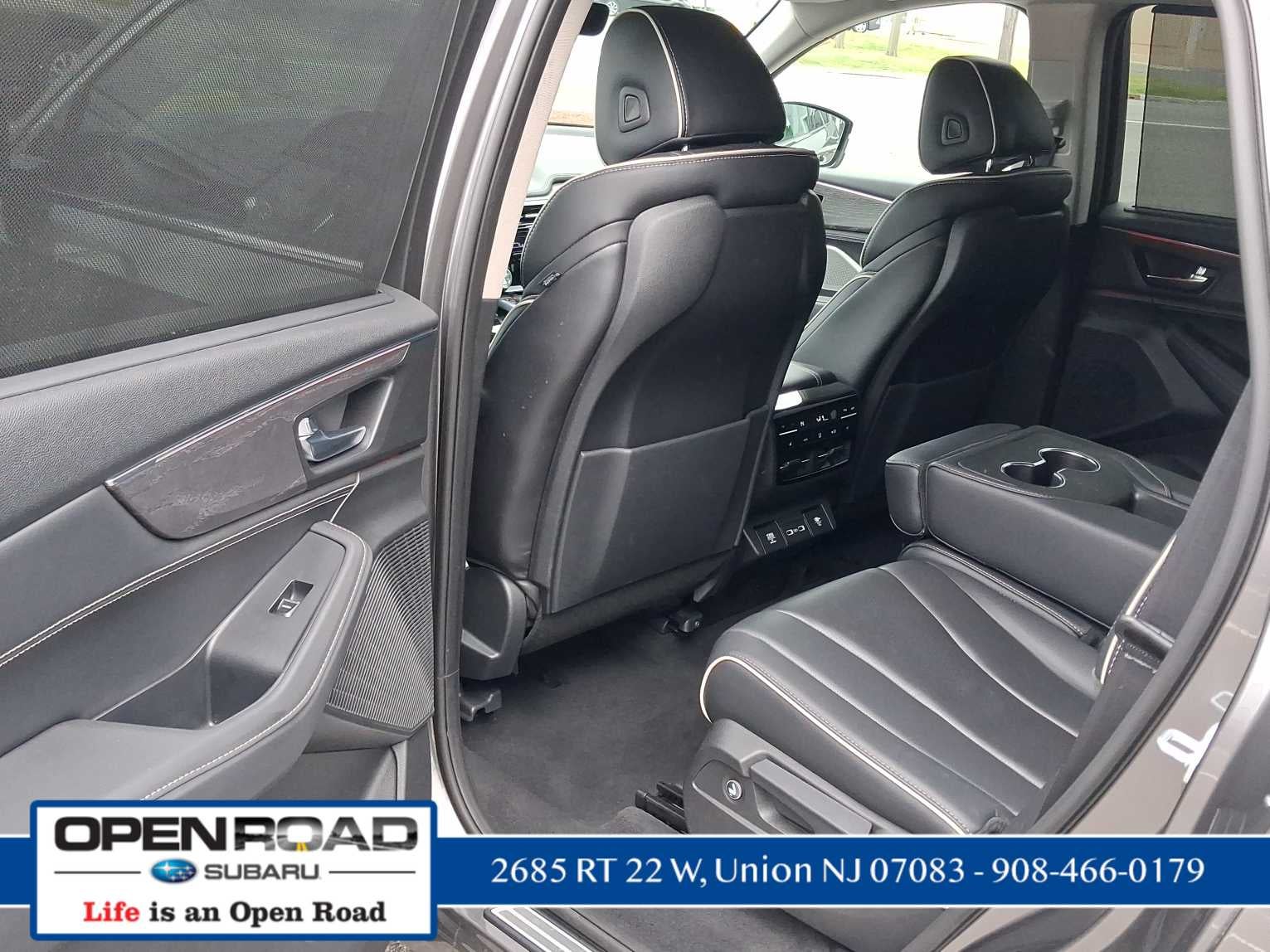 2023 Acura MDX w/Advance Package