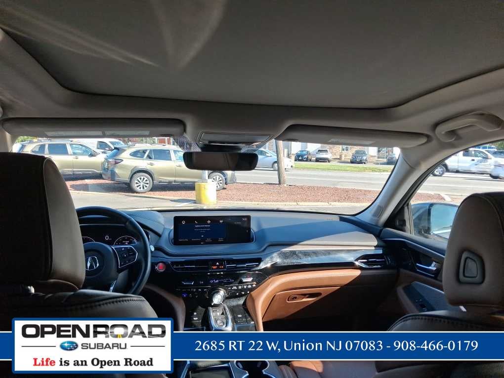 2023 Acura MDX w/Advance Package