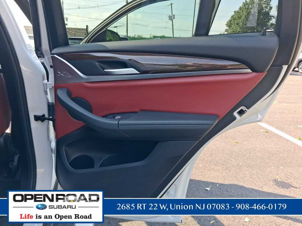 2023 BMW X4 xDrive30i xDrive30i