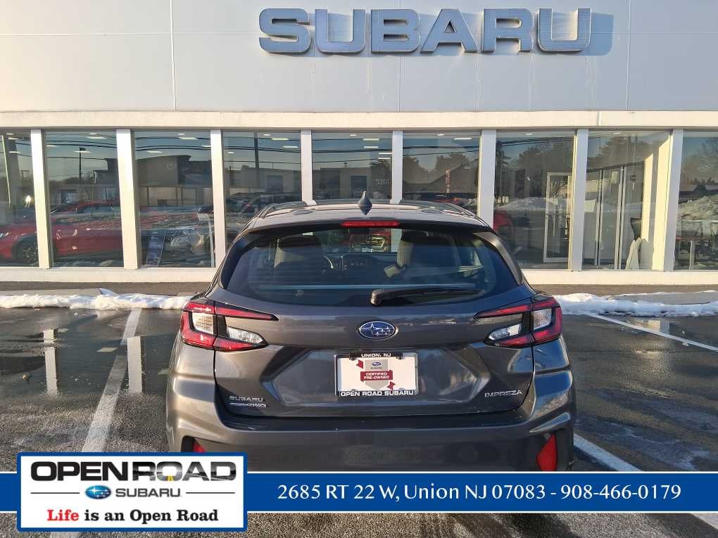 2025 Subaru Impreza Base