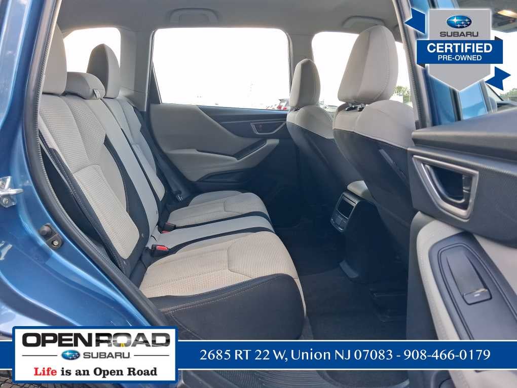 2023 Subaru Forester Base