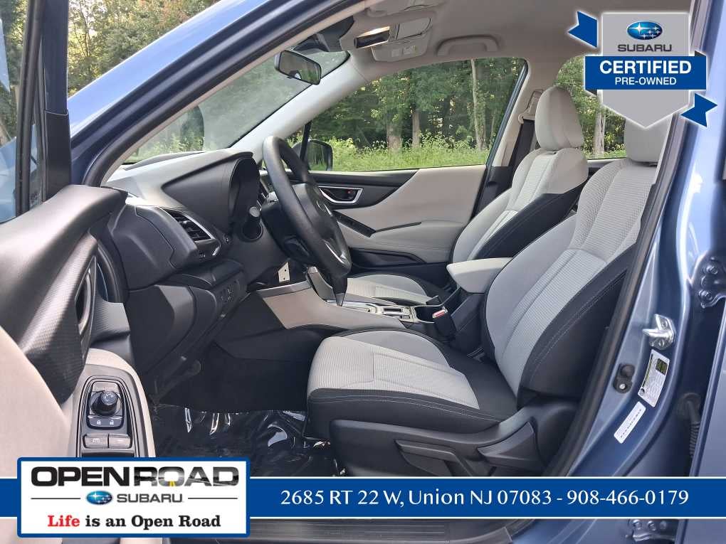 2023 Subaru Forester Base