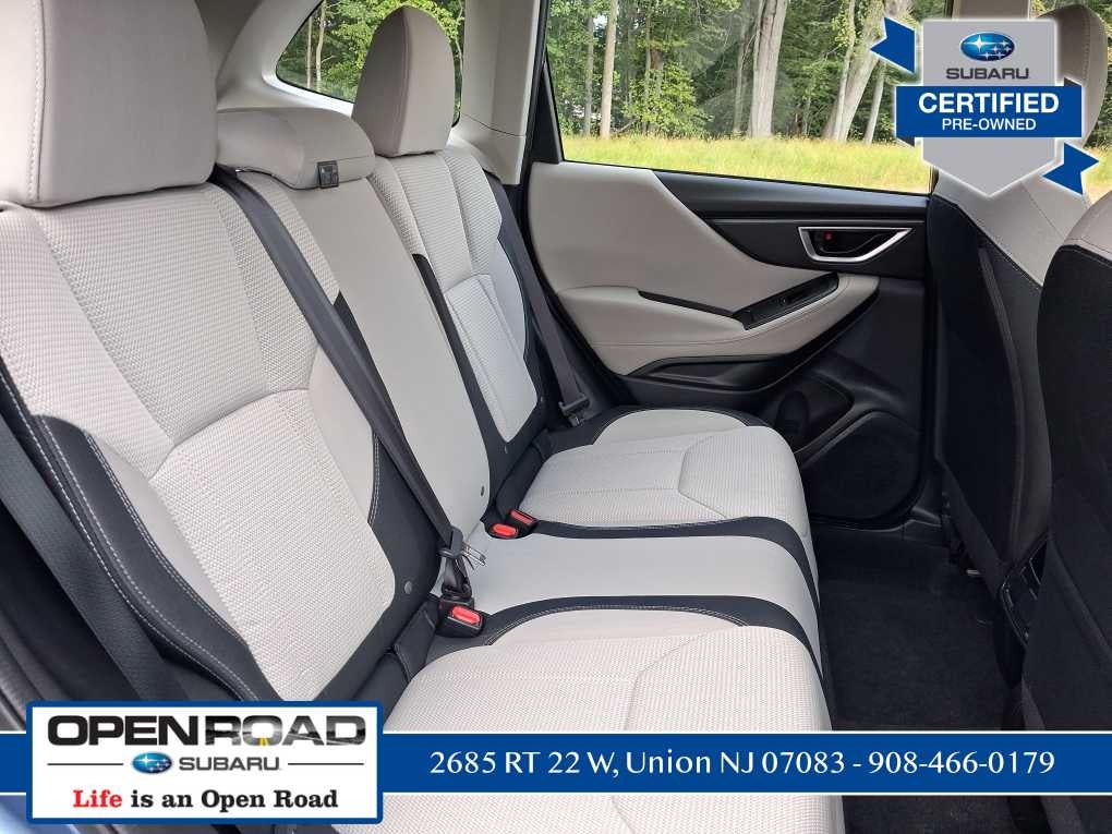 2023 Subaru Forester Base