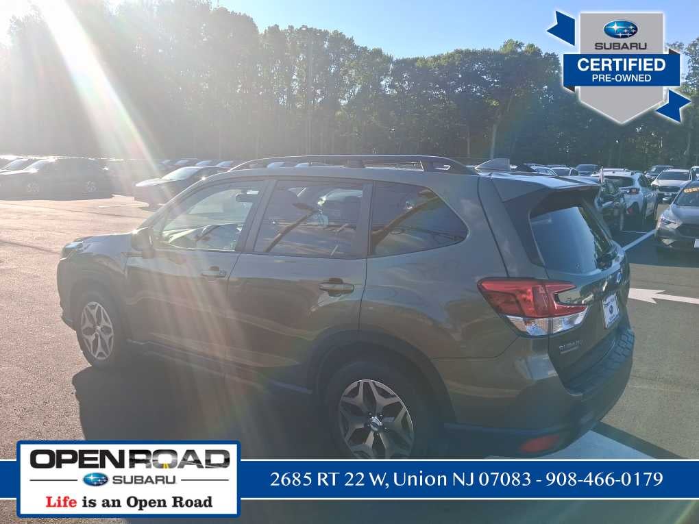 2023 Subaru Forester Premium