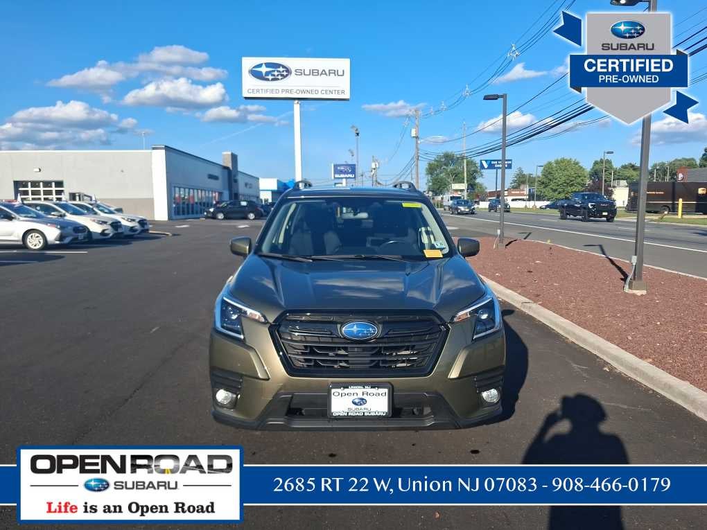 2023 Subaru Forester Premium