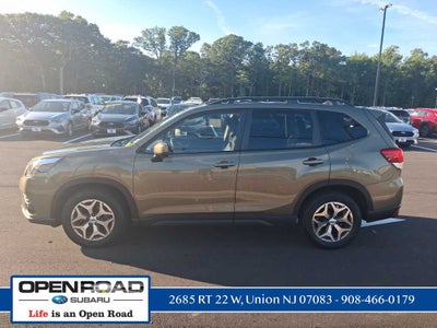 2023 Subaru Forester Premium