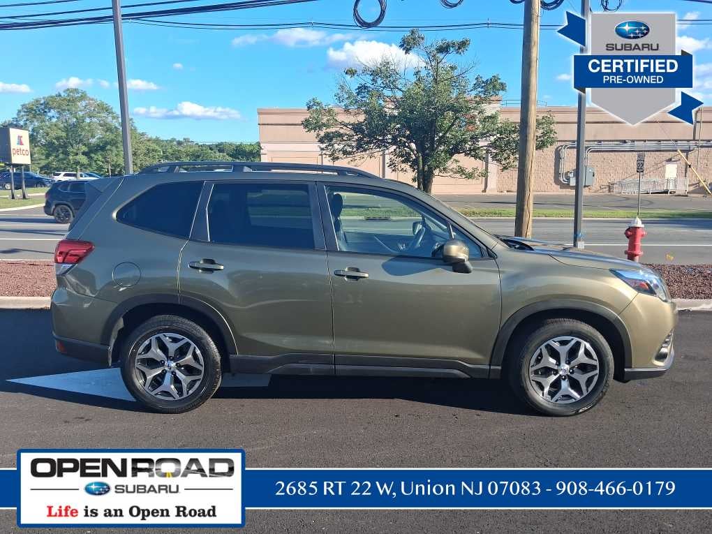 2023 Subaru Forester Premium